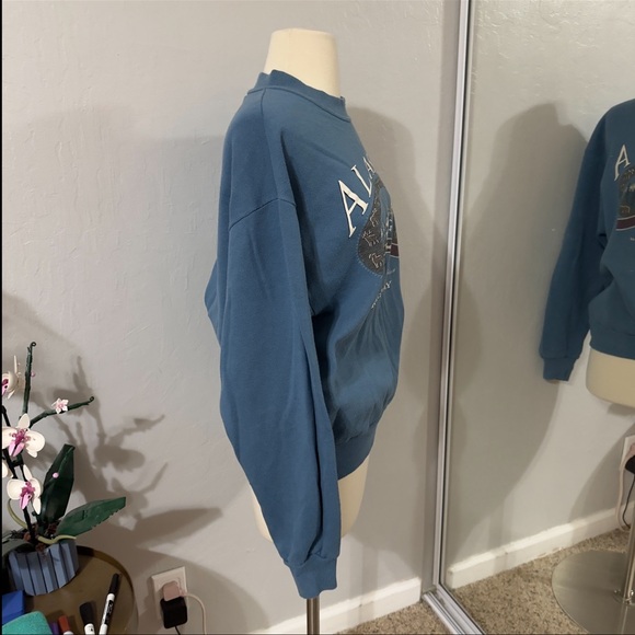 Vintage 90’s Alaska Crewneck - Picture 3 of 9